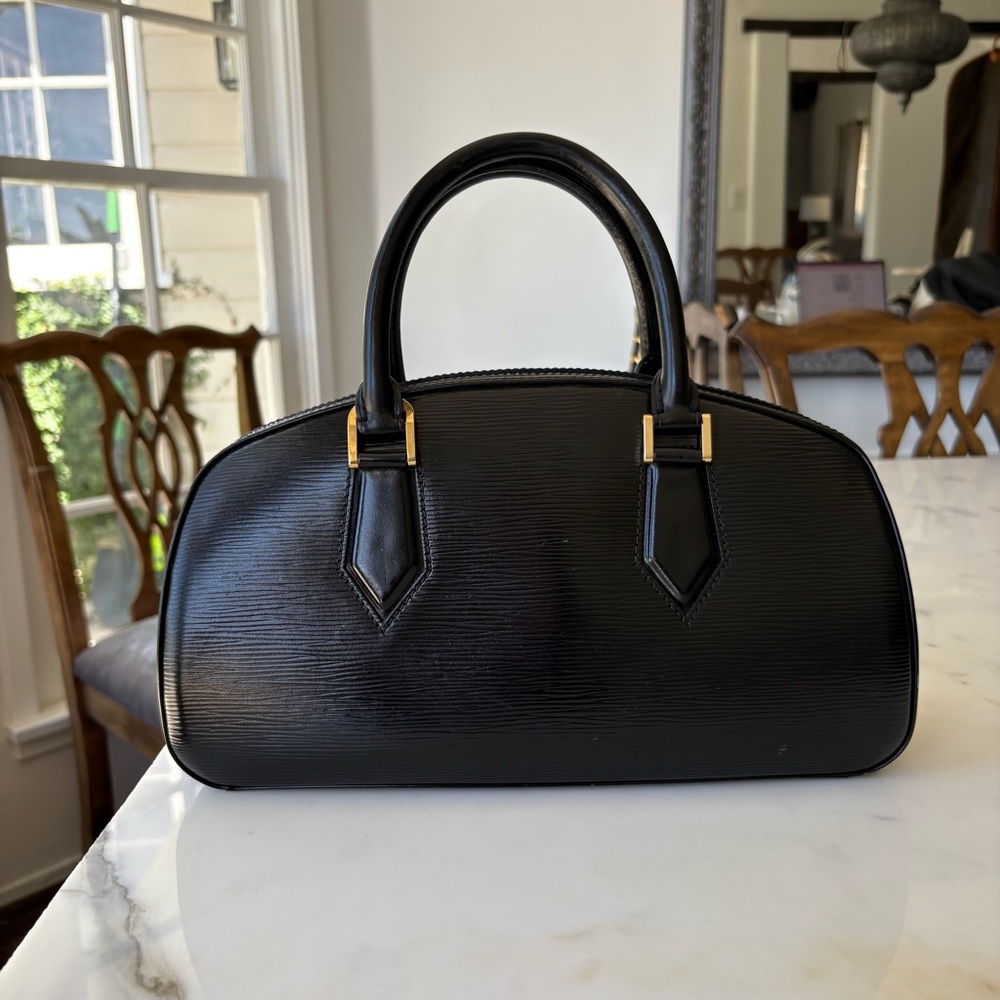 Louis Vuitton Jasmin Epi Leather Black Handbag - Picture 16 of 16